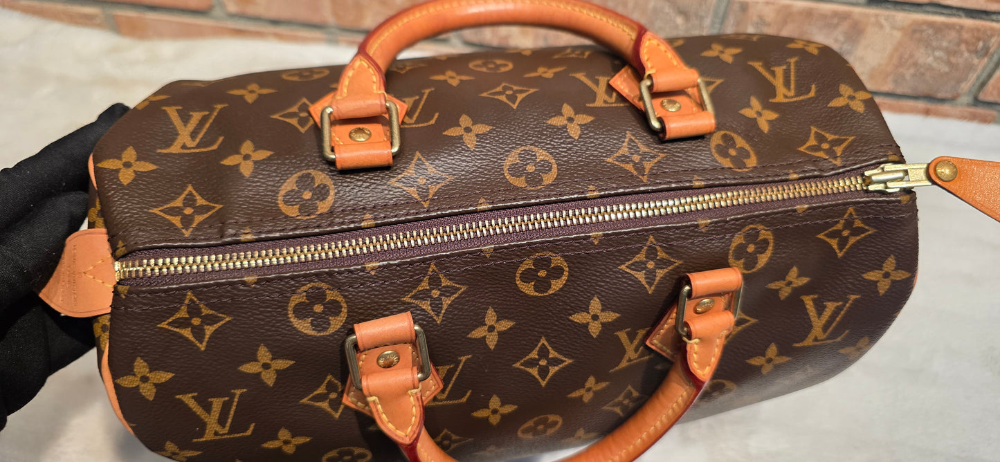 Authentic Louis Vuitton Speedy 30 Monogram