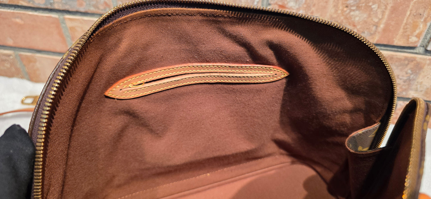 Authentic Louis Vuitton Alma PM Monogram (With Strap)