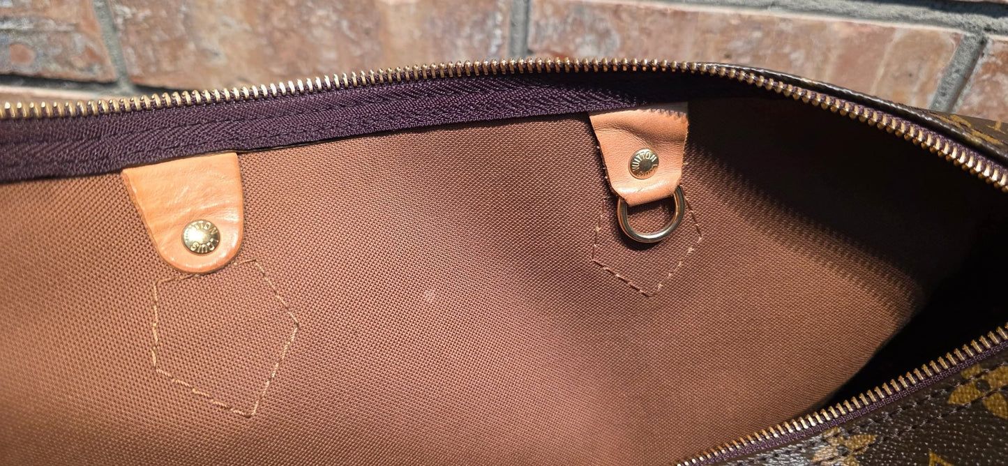 Authentic Louis Vuitton Speedy 40 Monogram