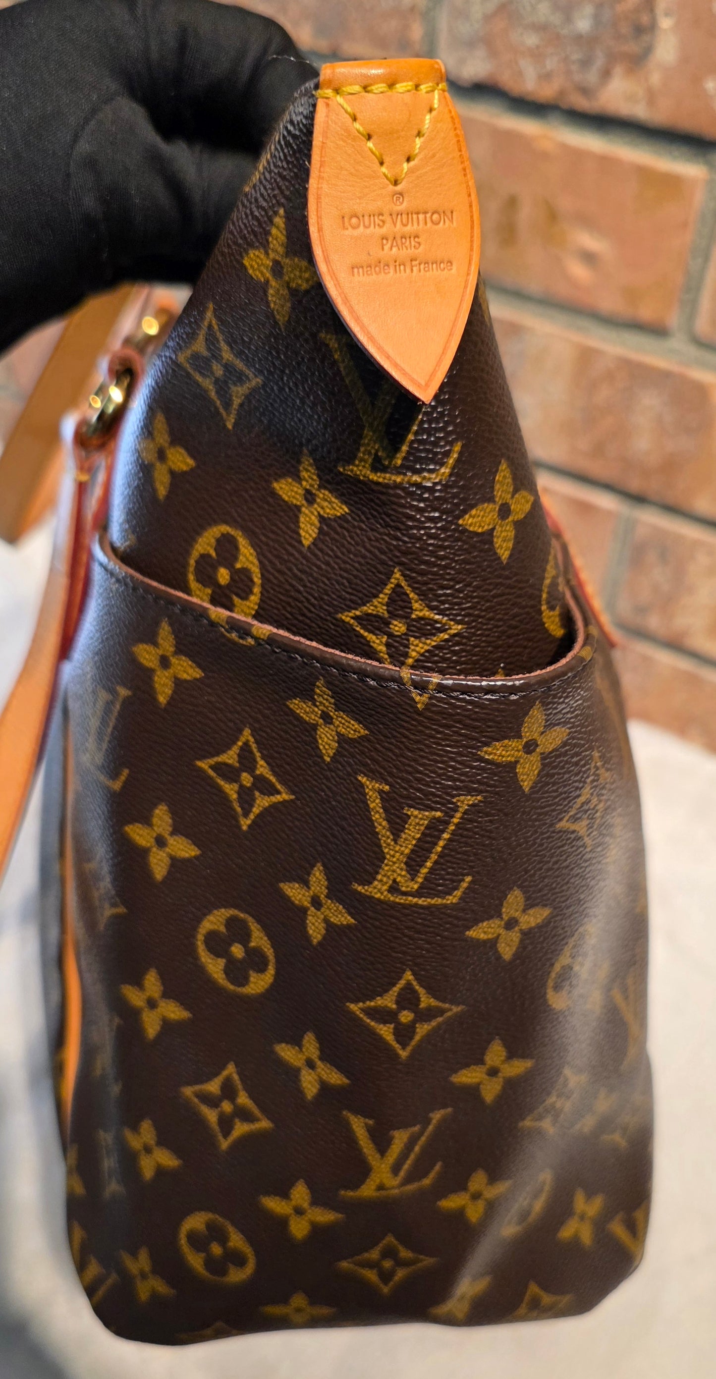 Authentic Louis Vuitton Totally MM Monogram