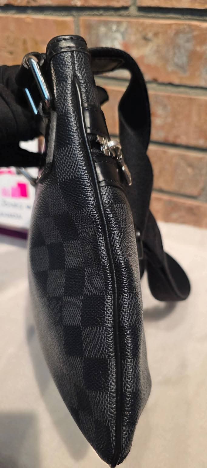 Authentic Louis Vuitton Thomas Crossbody Damier Graphite