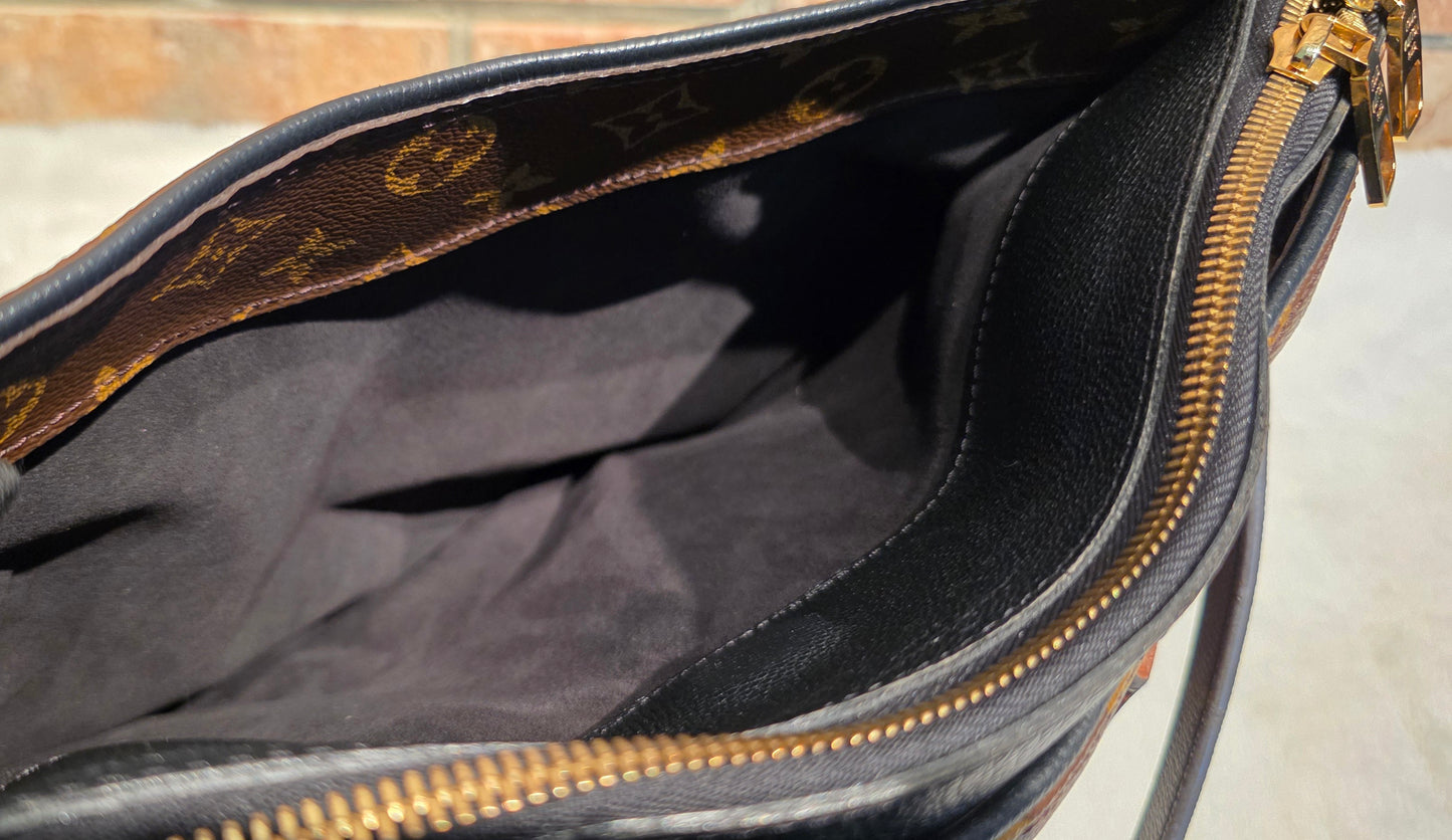 Authentic Louis Vuitton Pallas MM Noir