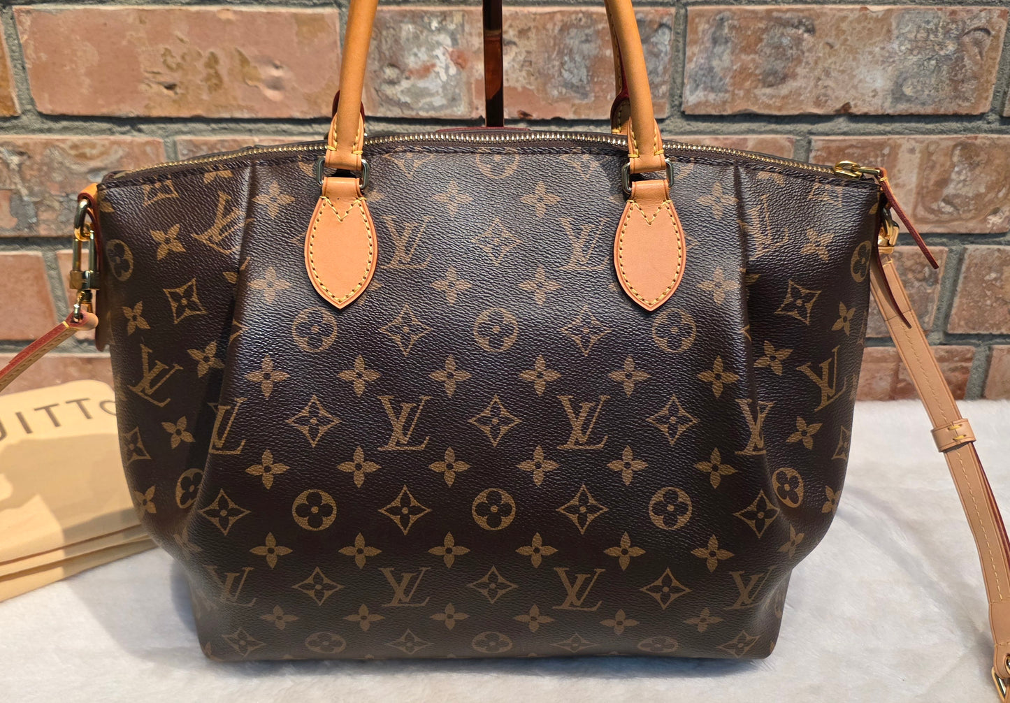 Authentic Louis Vuitton Turenne MM