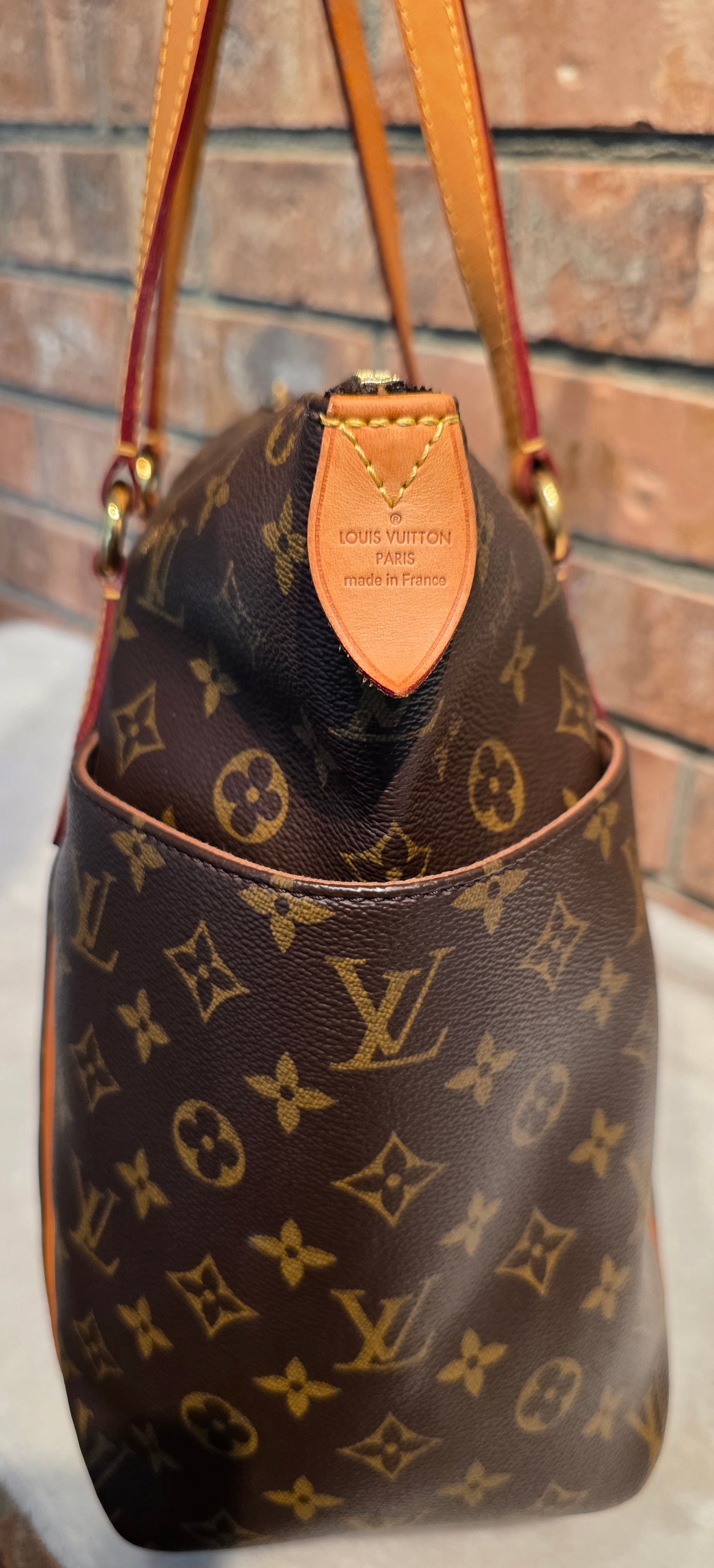 Authentic Louis Vuitton Totally MM