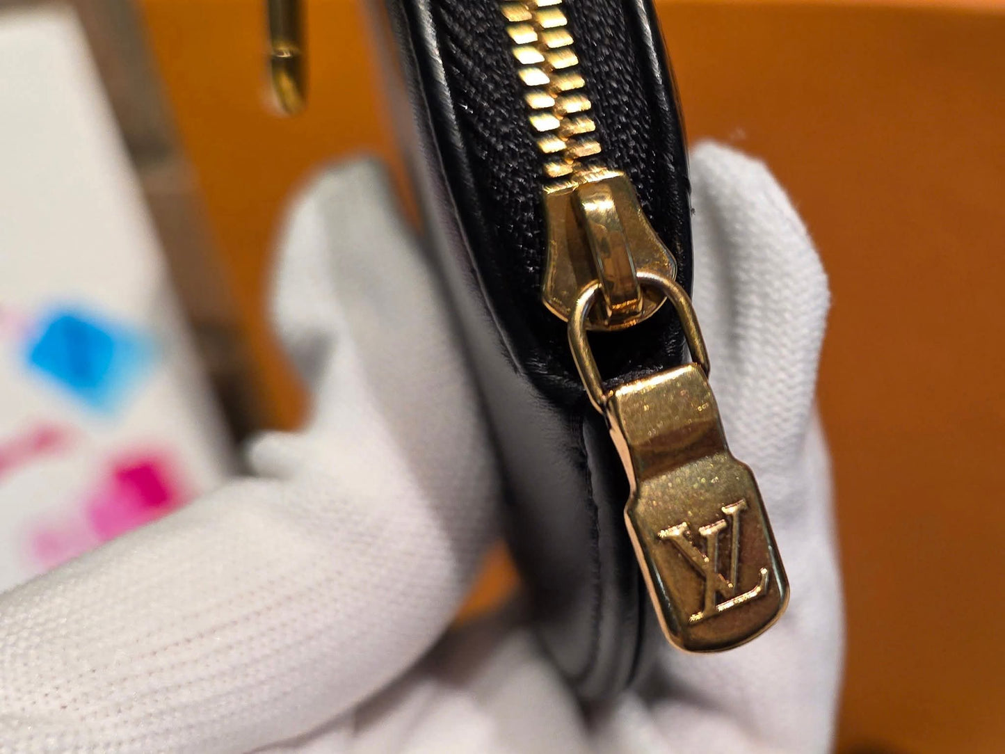 Authentic Louis Vuitton New Wave Multipochette Noir