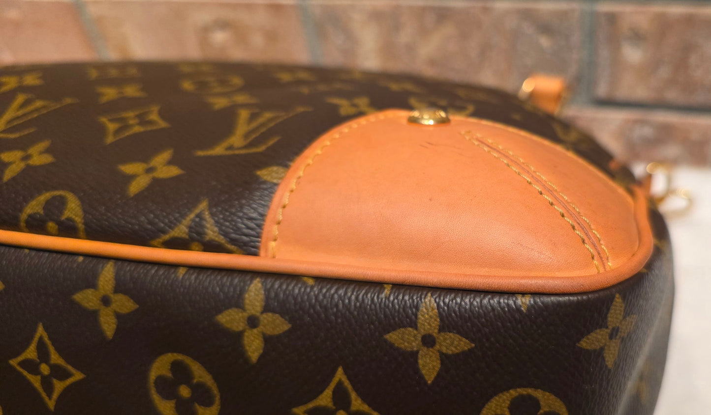 Authentic Louis Vuitton Estrela MM