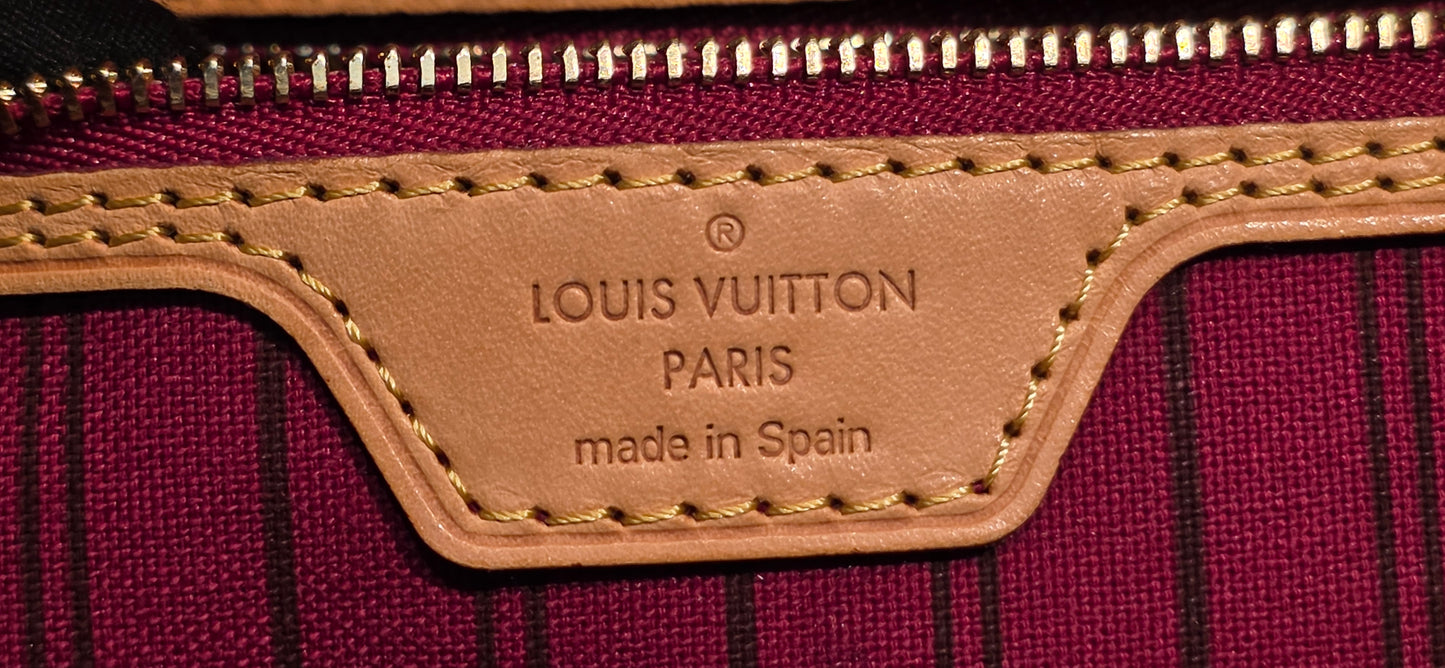 Authentic Neverfull MM Monogram Fuchsia Interior (BAG ONLY)