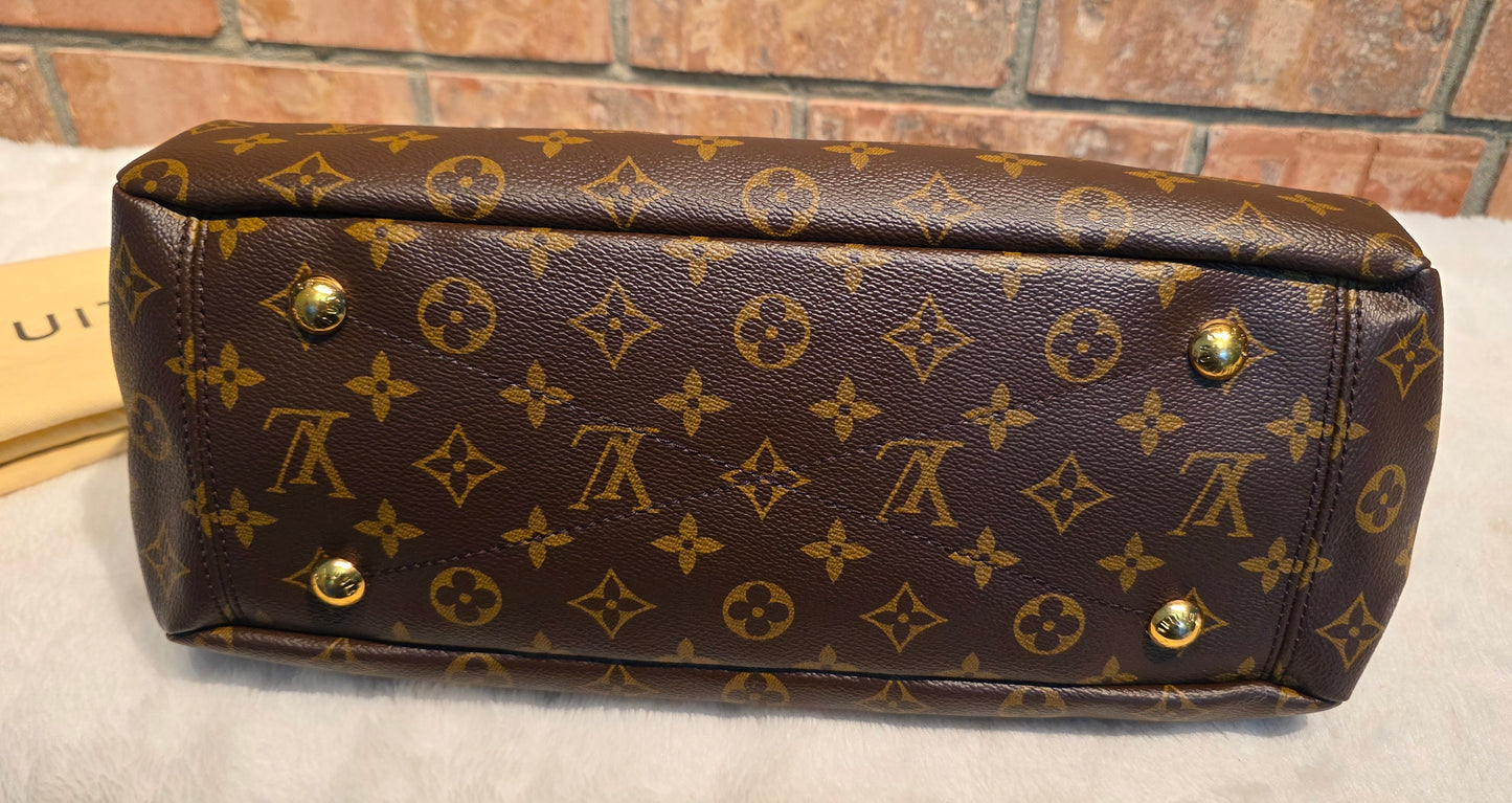 Authentic Louis Vuitton Pallas MM Noir