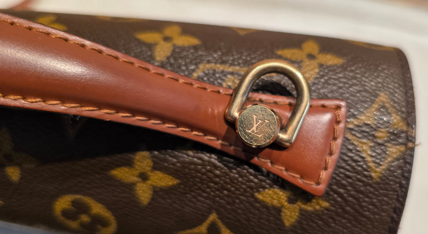 Authentic Louis Vuitton Monceau 26