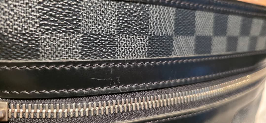 Authentic Louis Vuitton Thomas Crossbody Damier Graphite