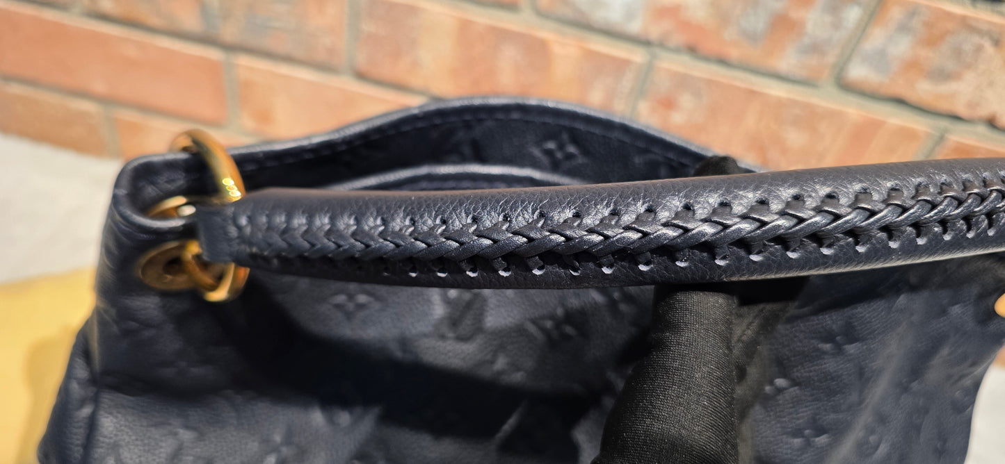 Authentic Louis Vuitton Artsy MM Empreinte Infini