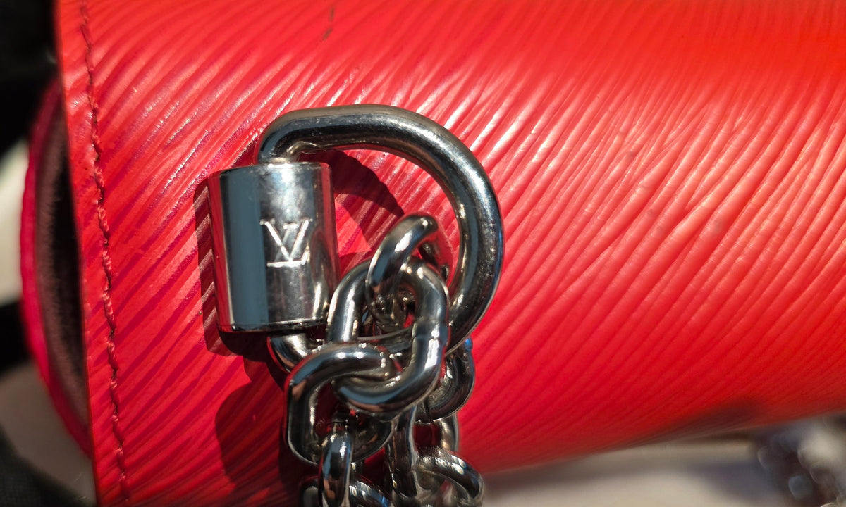 Authentic Louis Vuitton Twist MM Epi Leather in Red