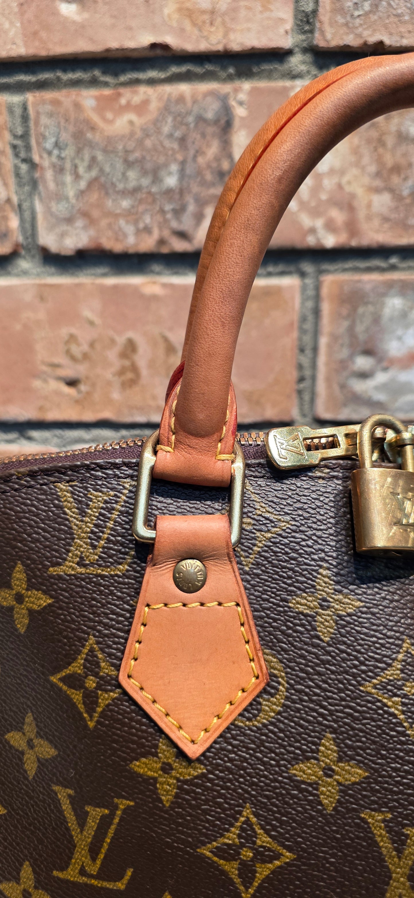 Authentic Louis Vuitton Alma PM Monogram