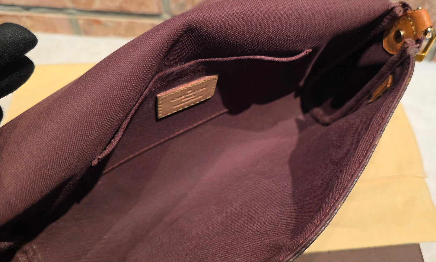 Authentic Louis Vuitton Favorite MM