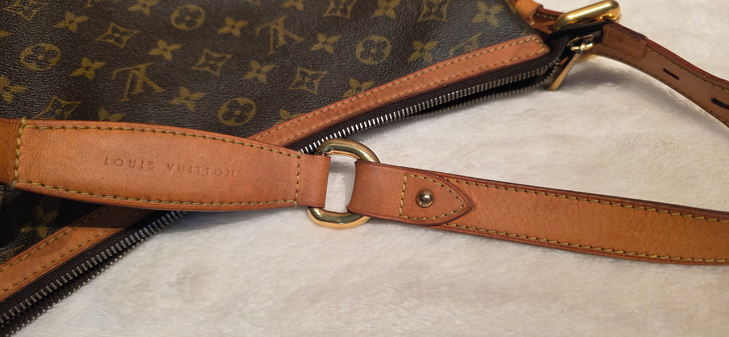 Authentic Louis Vuitton Tulum GM