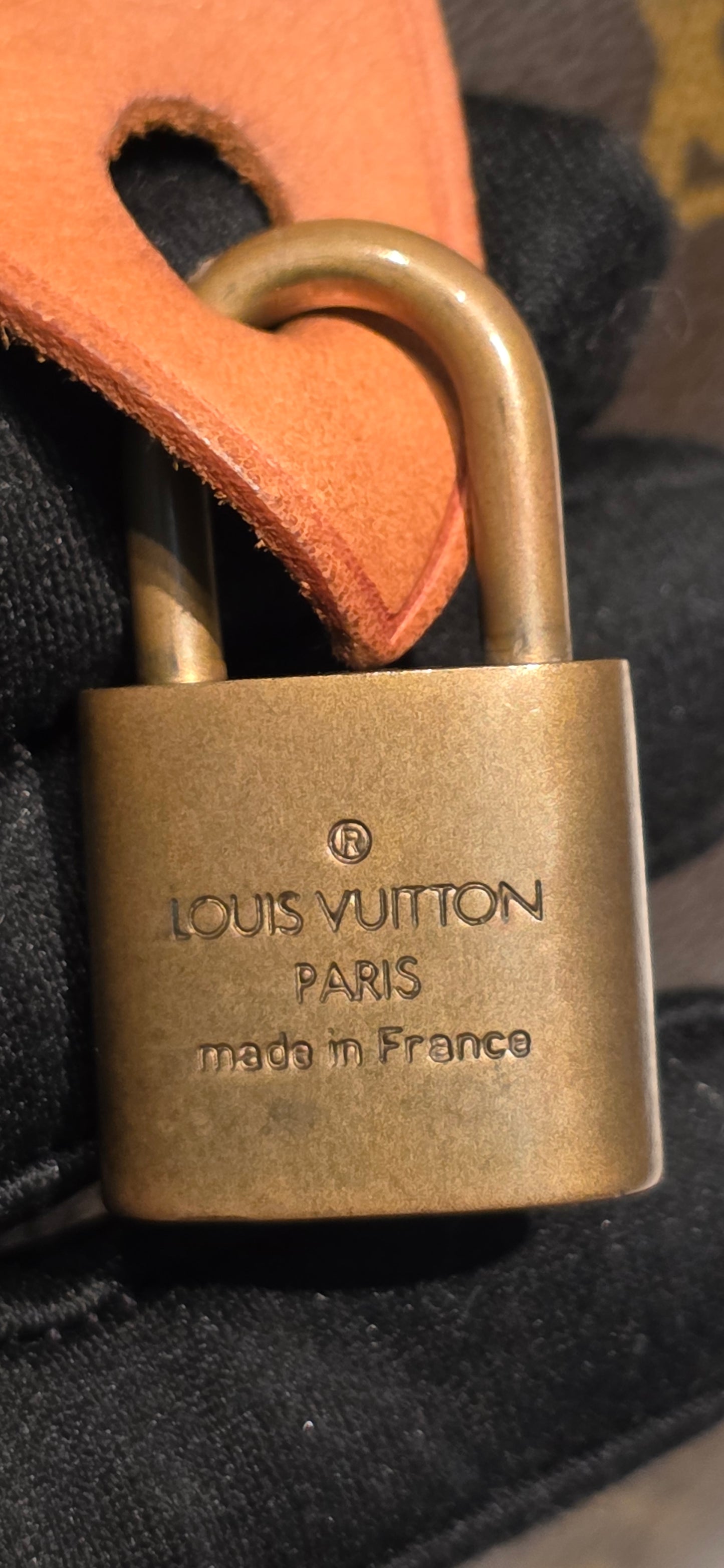Authentic Louis Vuitton Speedy 30 Monogram