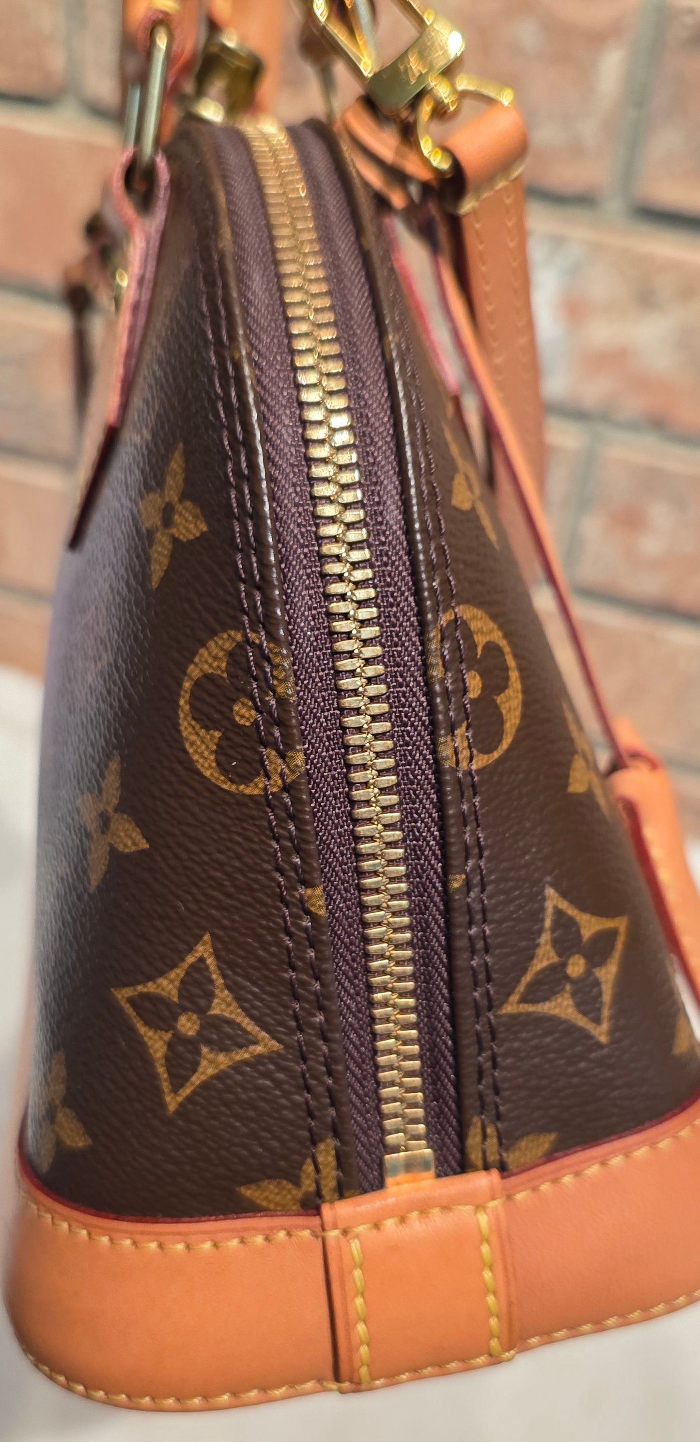 Authentic Louis Vuitton Alma BB Monogram