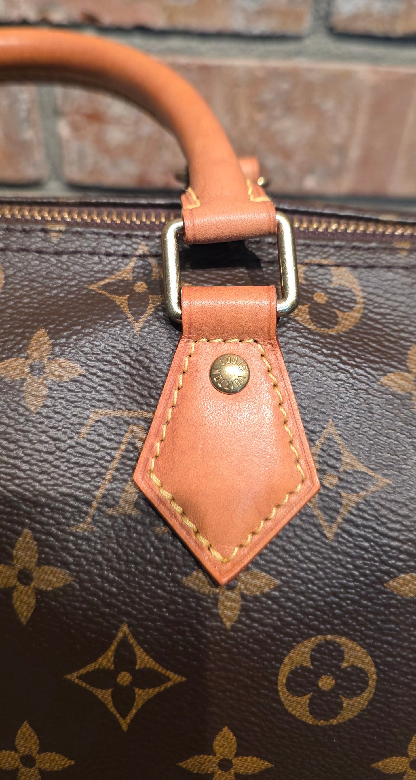 Authentic Louis Vuitton Speedy 30 Monogram