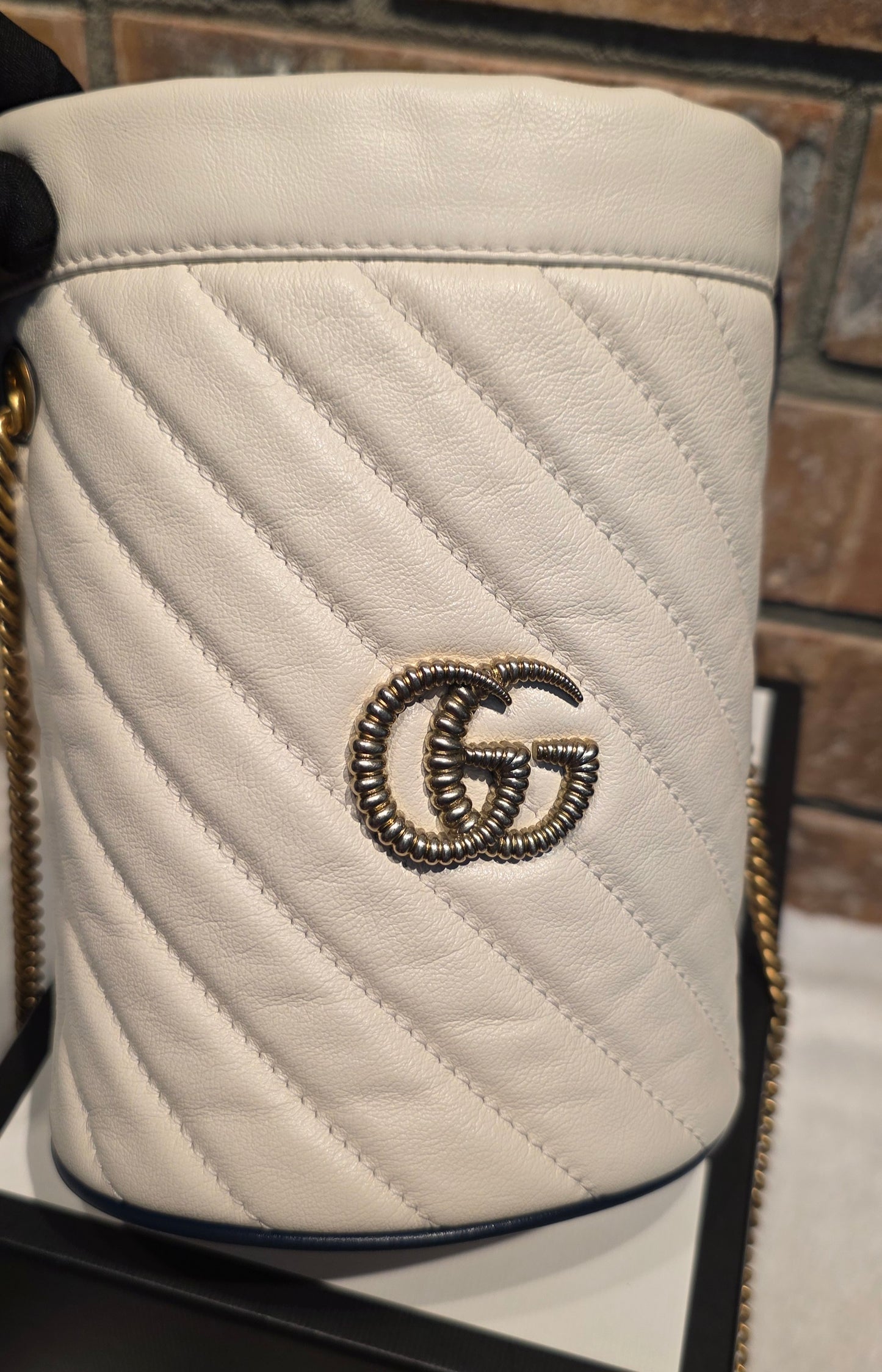 Authentic Gucci Marmont Mini Bucket Bag in Off White