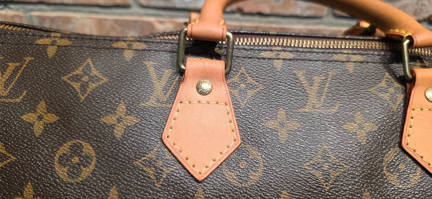 Authentic Louis Vuitton Speedy 40 Monogram