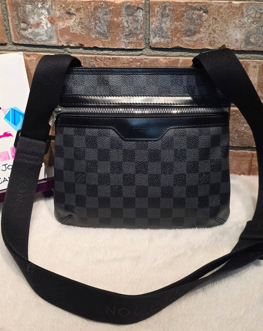 Authentic Louis Vuitton Thomas Crossbody Damier Graphite