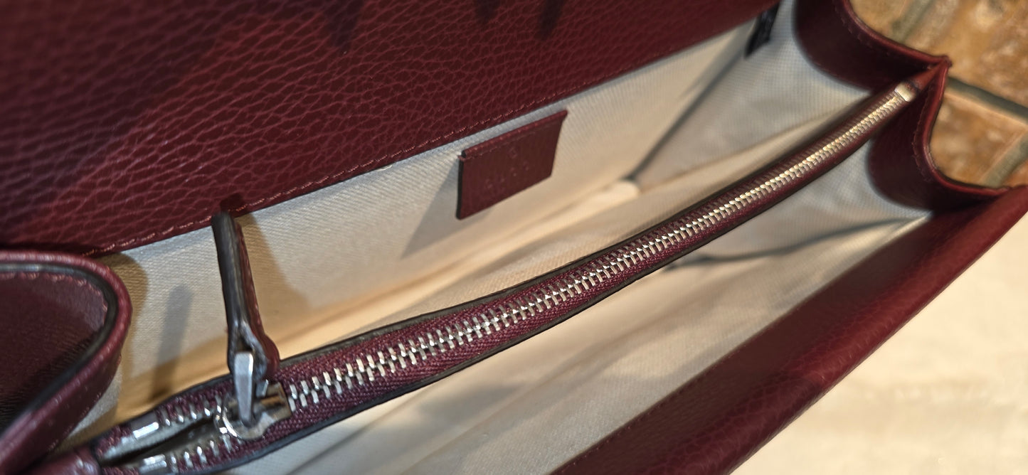 Authentic Gucci Dionysus Shoulder Bag in Burgundy
