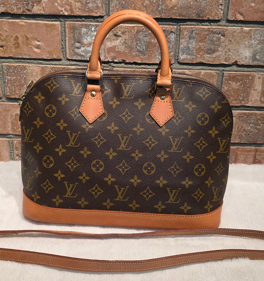 Authentic Louis Vuitton Alma PM Monogram (With Strap)