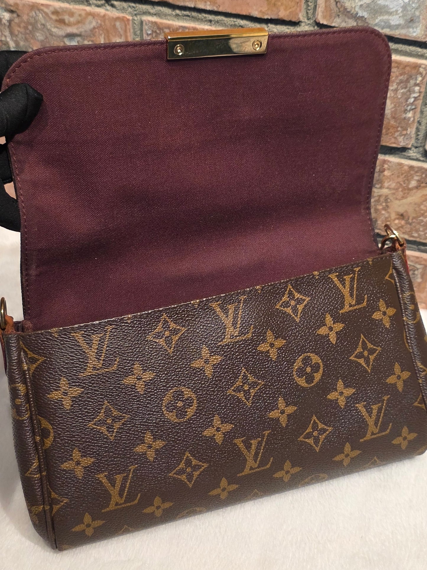 Authentic Louis Vuitton Favorite MM Monogram