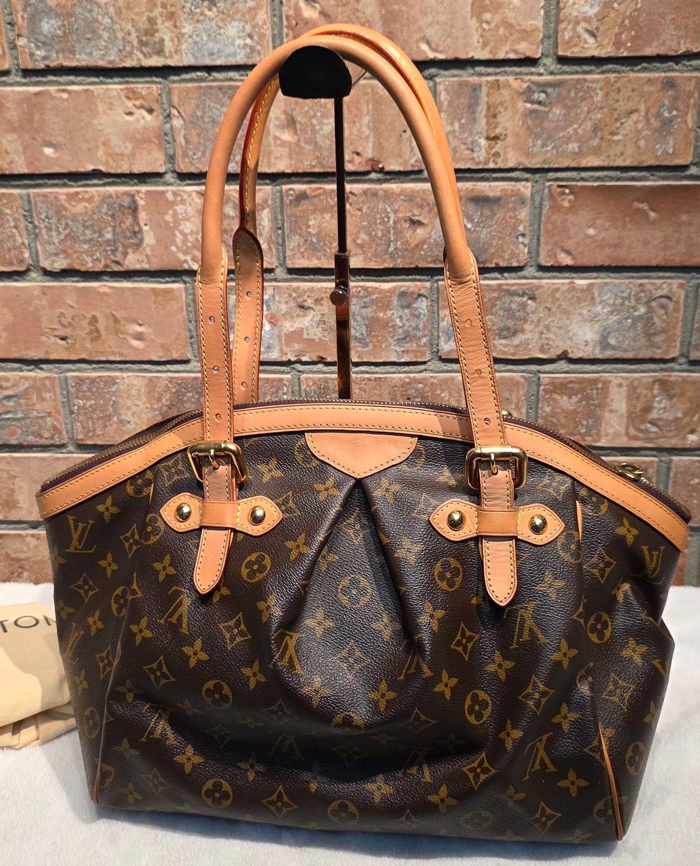 Authentic Louis Vuitton Tivoli GM