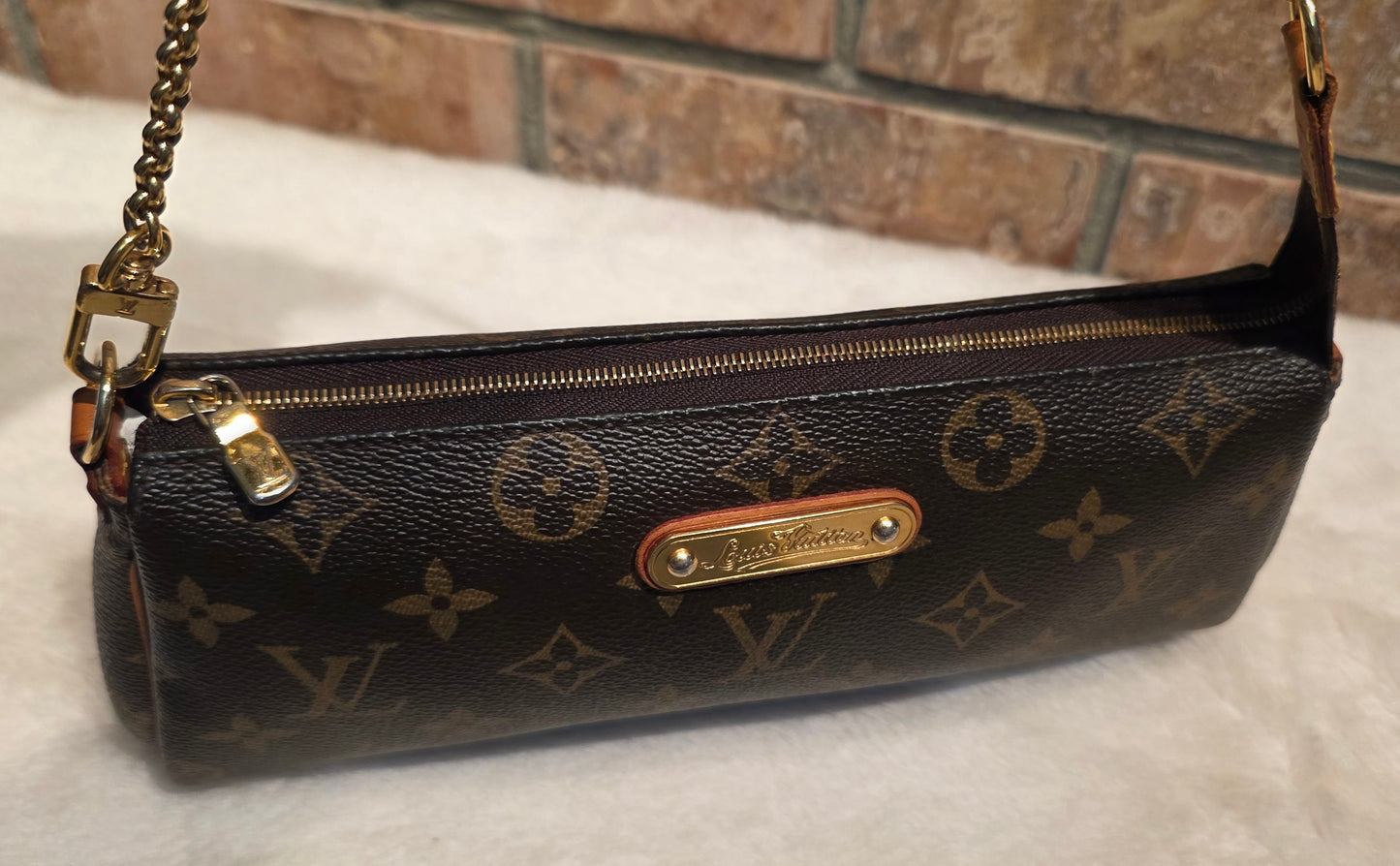 Authentic Louis Vuitton Eva Monogram