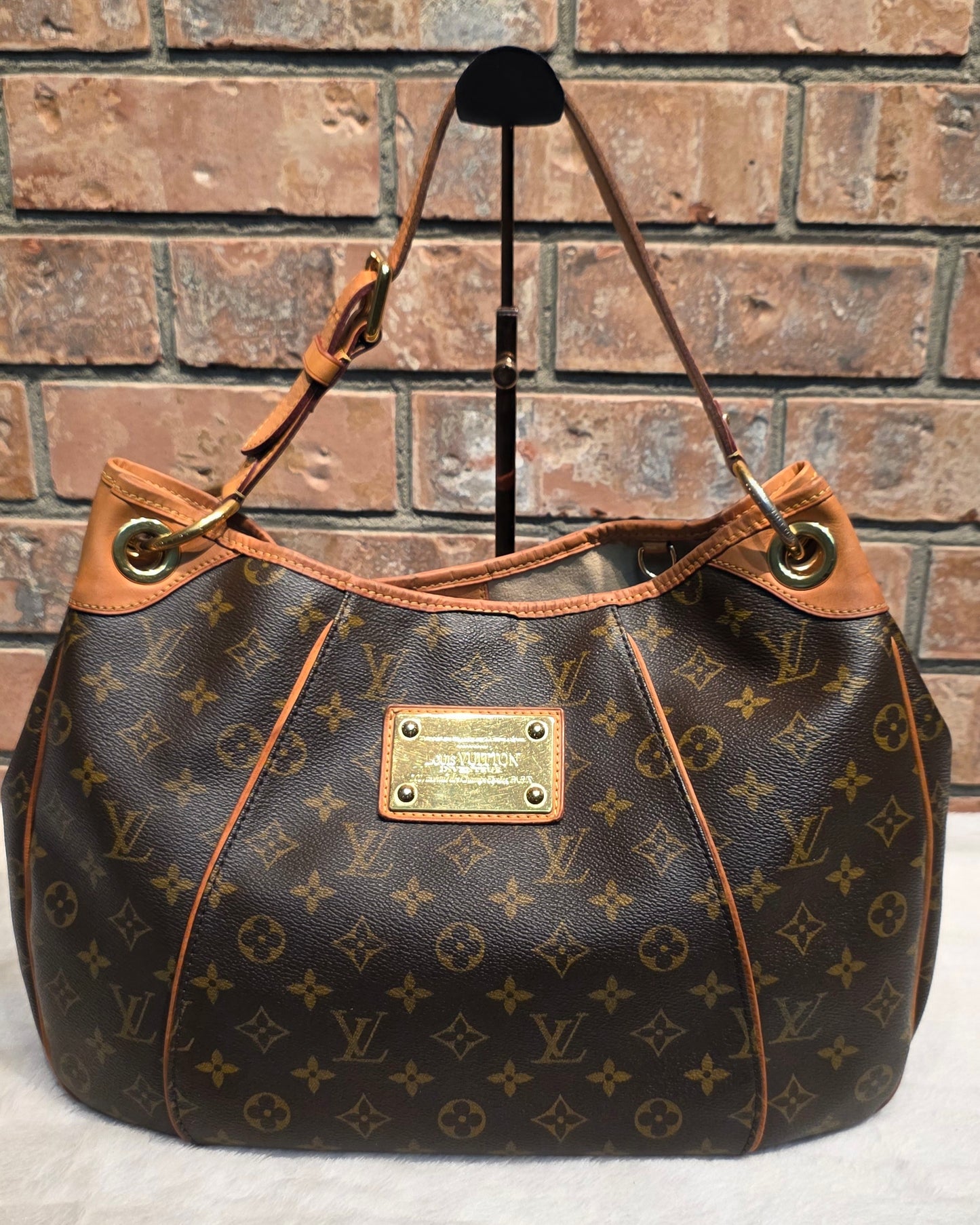 Authentic Louis Vuitton Galliera PM