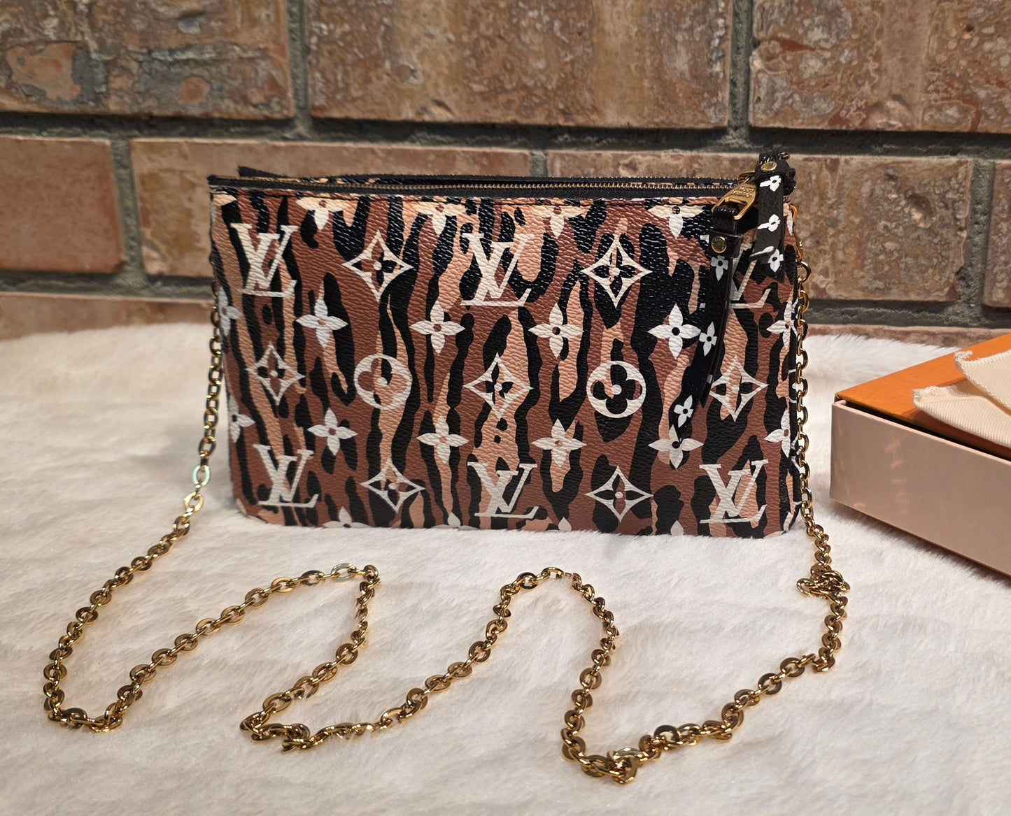 Authentic Louis Vuitton Double Zip Pochette Limited Jungle Edition
