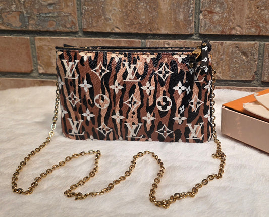 Authentic Louis Vuitton Double Zip Pochette Limited Jungle Edition