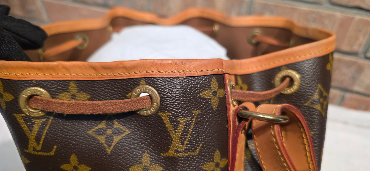 Authentic Louis Vuitton Petite Noe Monogram