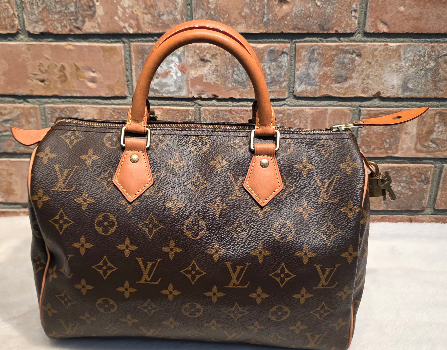 Authentic Louis Vuitton Speedy 30 Monogram