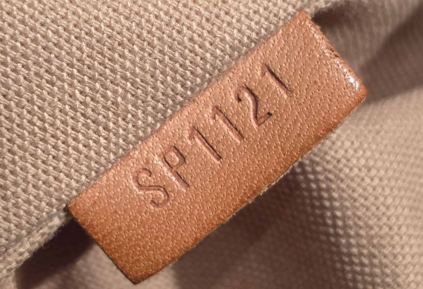 Authentic Louis Vuitton Siracusa GM