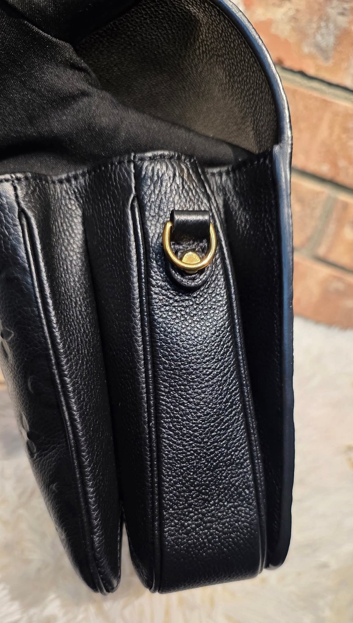 Authentic Pochette Metis Empreinte Noir