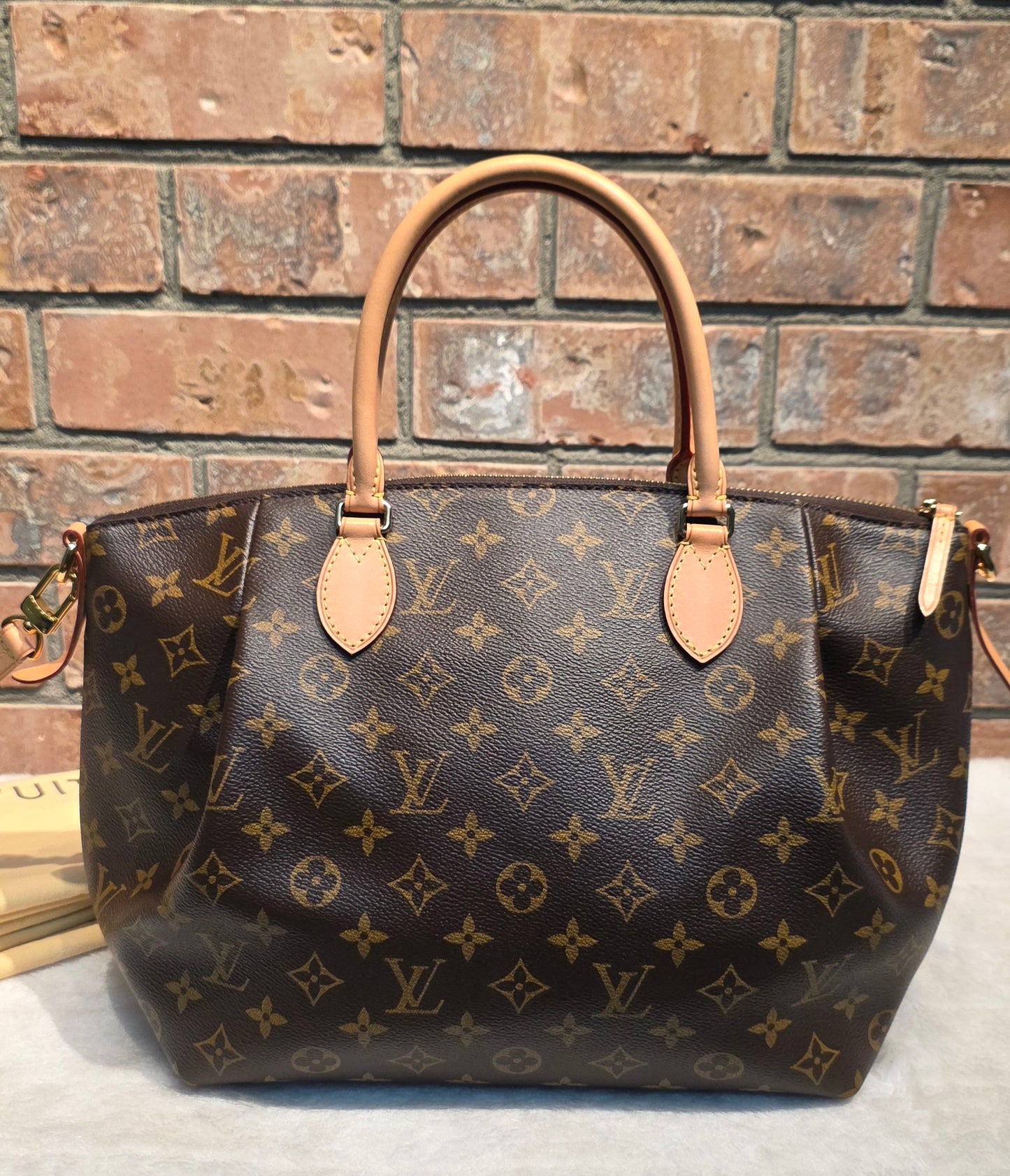 Authentic Louis Vuitton Turenne MM