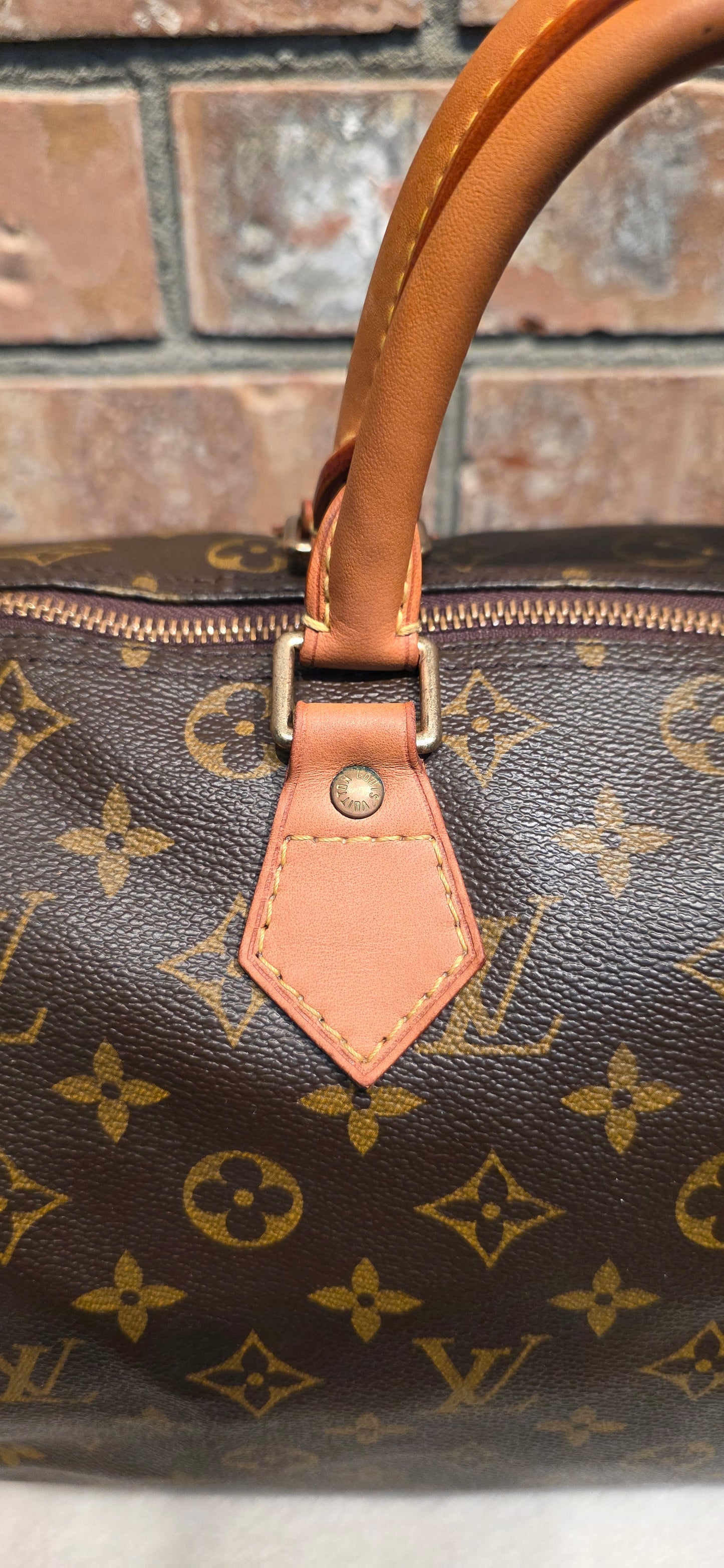 Authentic Louis Vuitton Speedy 30 Monogram