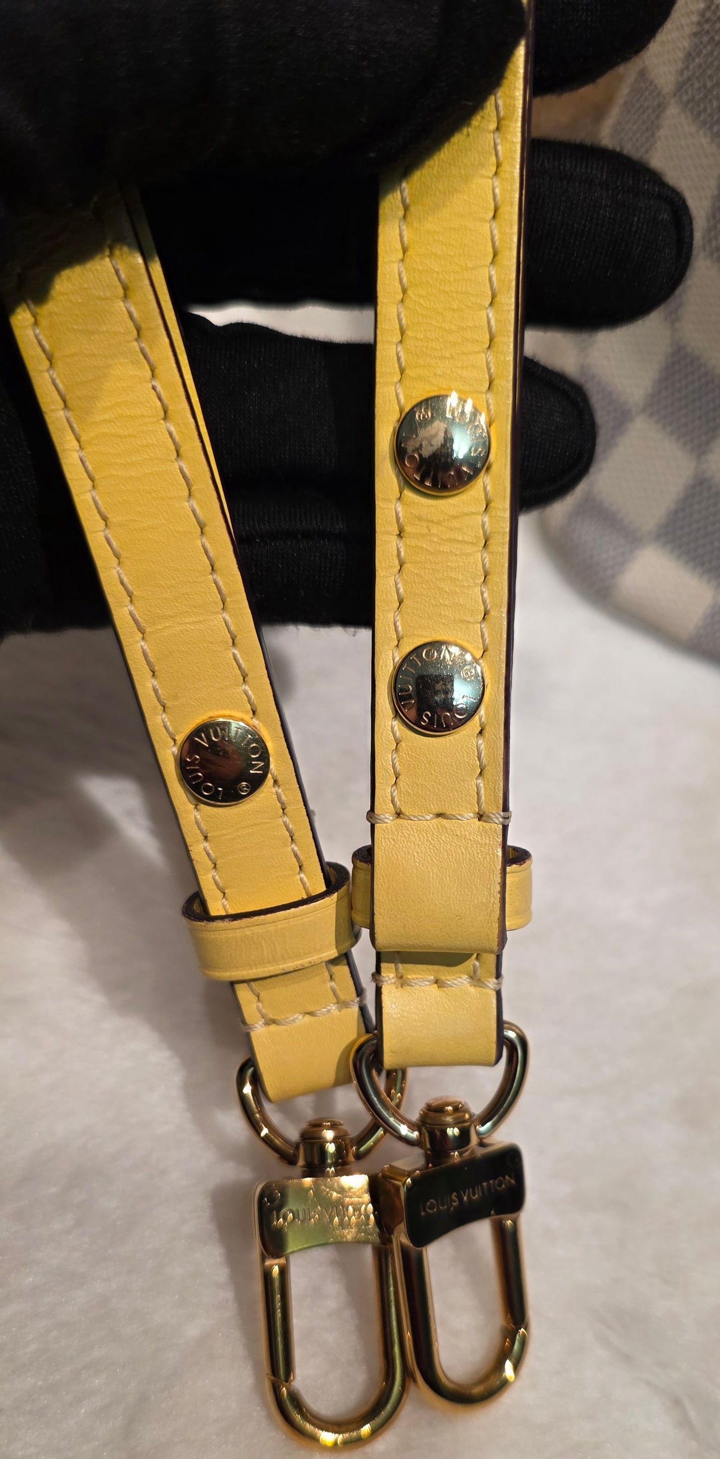 Authentic Louis Vuitton Neonoe MM Damier Azur in Pineapple