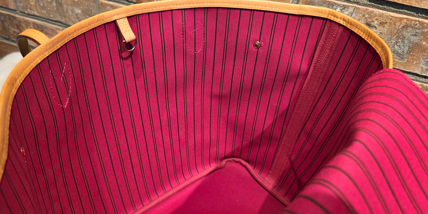 Authentic Louis Vuitton Neverfull MM (Pivoine Interior)