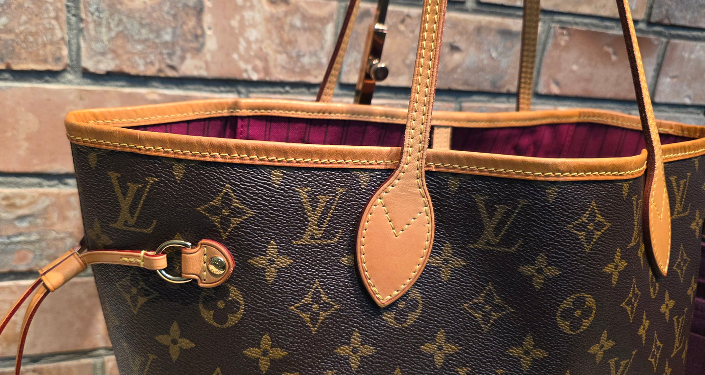Authentic Neverfull MM Monogram Fuchsia Interior (BAG ONLY)