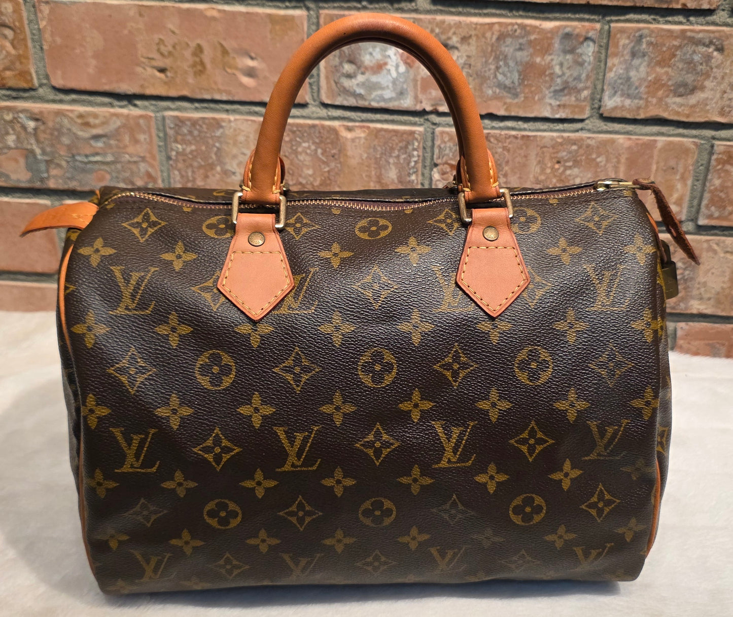Authentic Louis Vuitton Speedy 30 Monogram