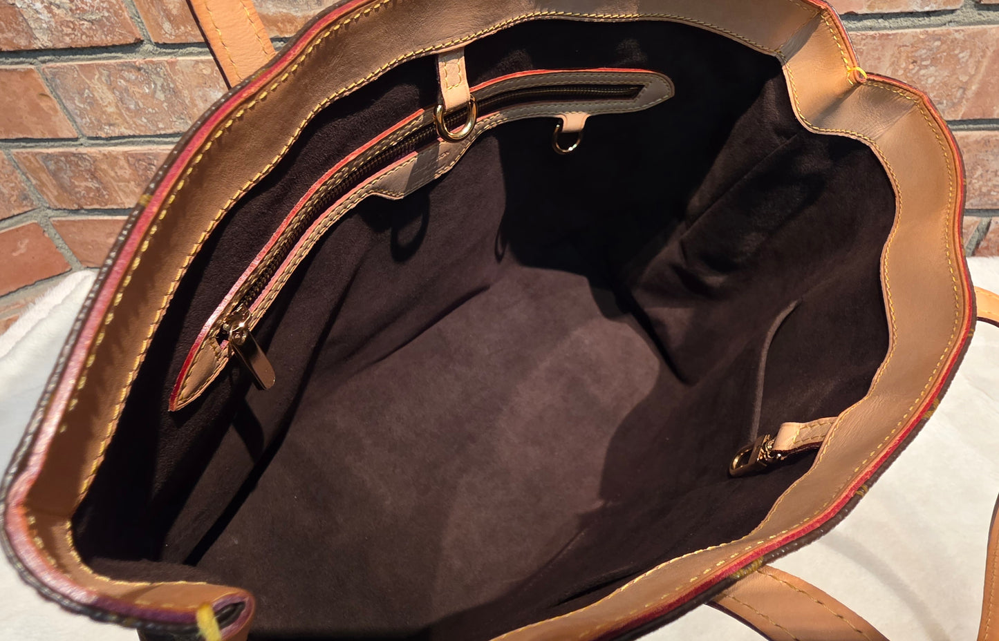 Authentic Louis Vuitton Wilshire MM Monogram