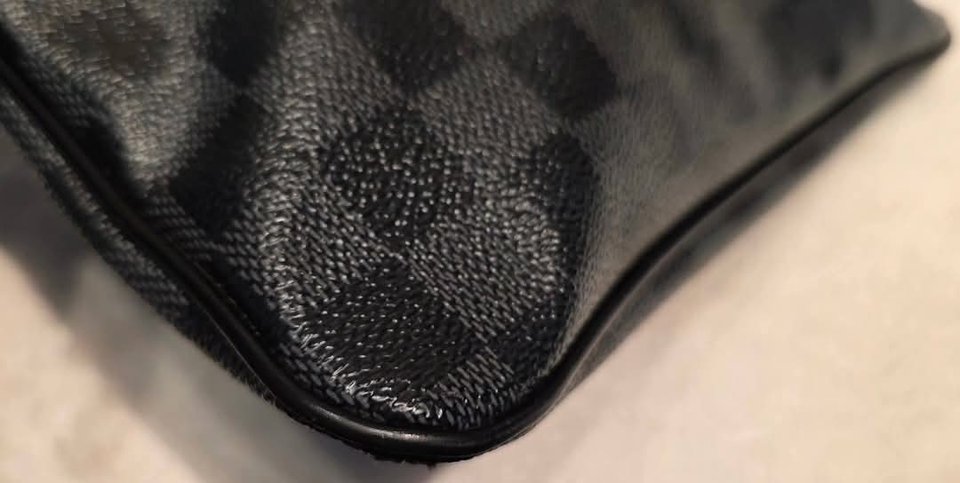 Authentic Louis Vuitton Thomas Crossbody Damier Graphite