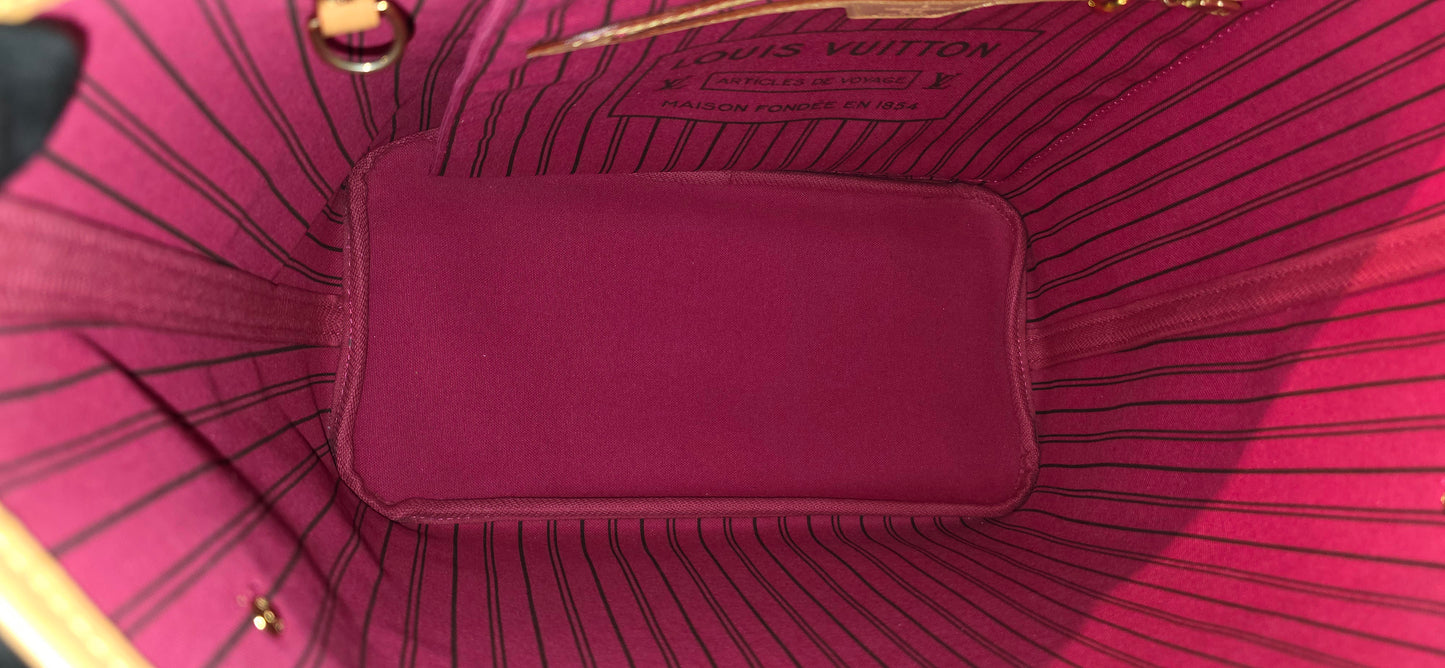 Authentic Louis Vuitton Neverfull MM (Pivoine Interior)