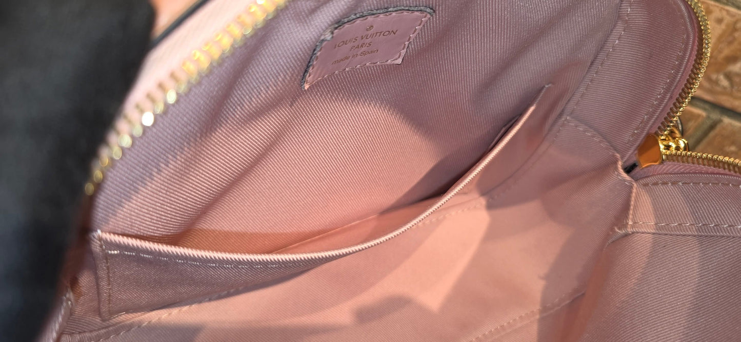 Authentic Louis Vuitton Saintonge Rose Poudre