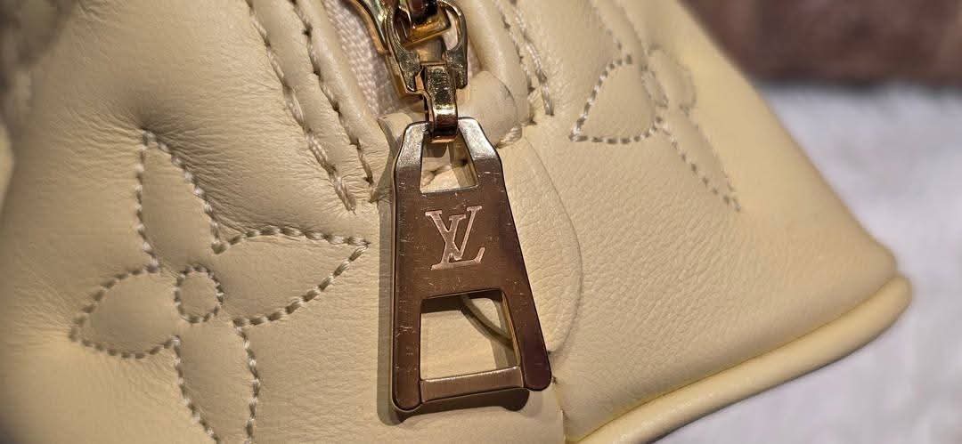 Authentic Louis Vuitton Alma BB Bubblegram Banane