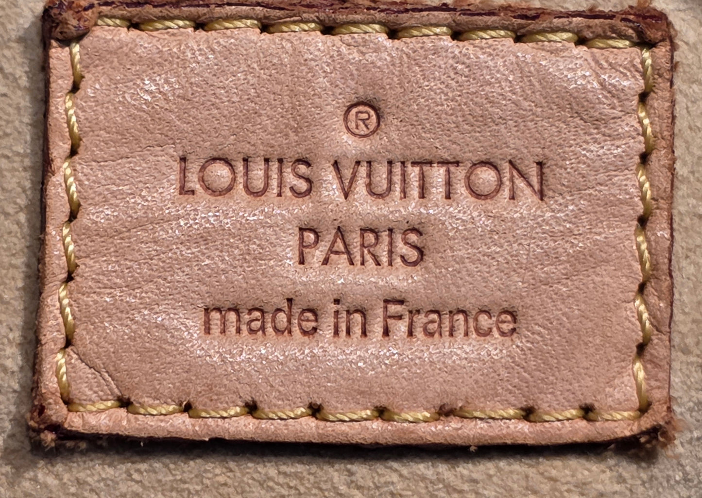 Authentic Louis Vuitton Artsy MM Monogram
