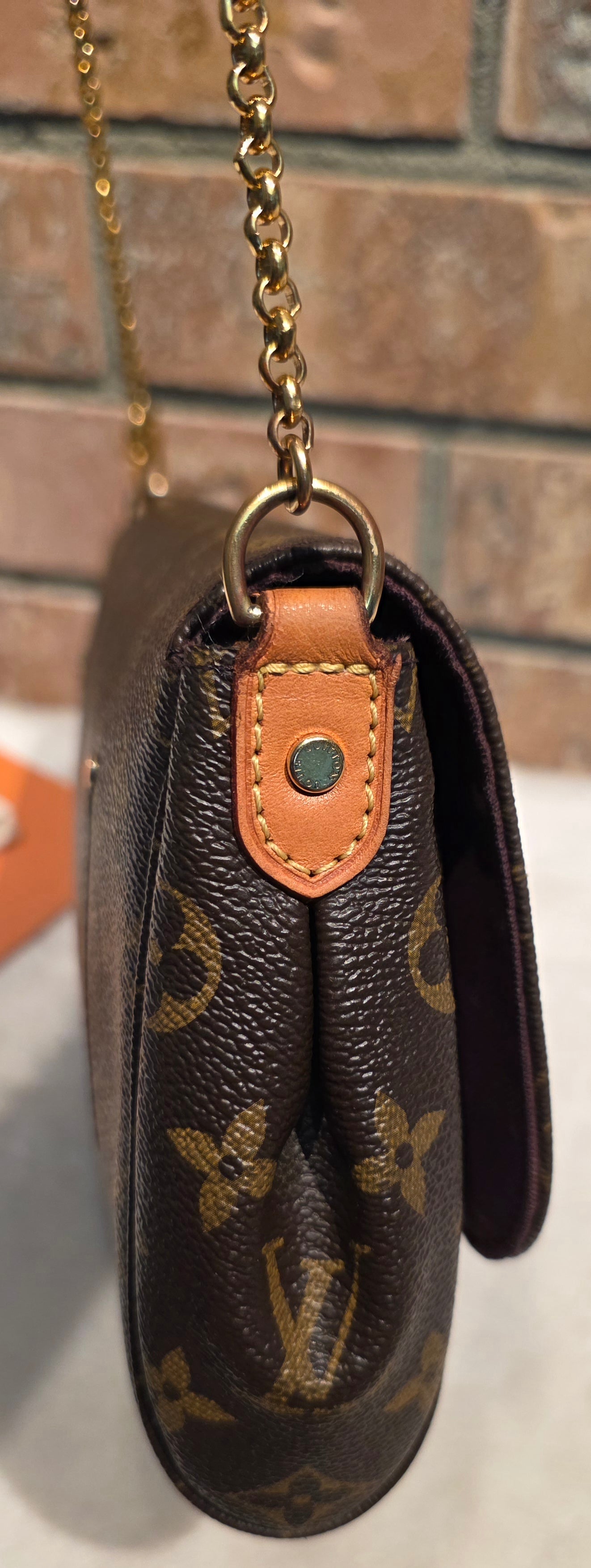 Authentic Louis Vuitton Favorite MM Monogram (SA4116)